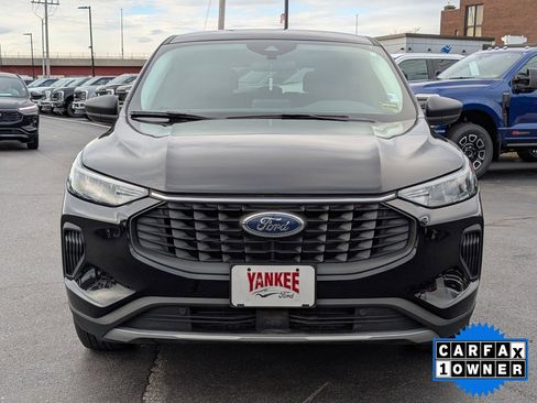 Certified 2023 Ford Escape Active image 9