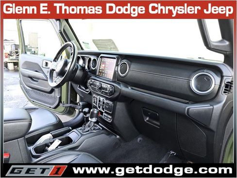 Used 2021 Jeep Wrangler Unlimited Sahara image 33