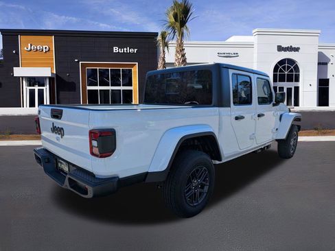 New 2026 Jeep Gladiator Sport image 6