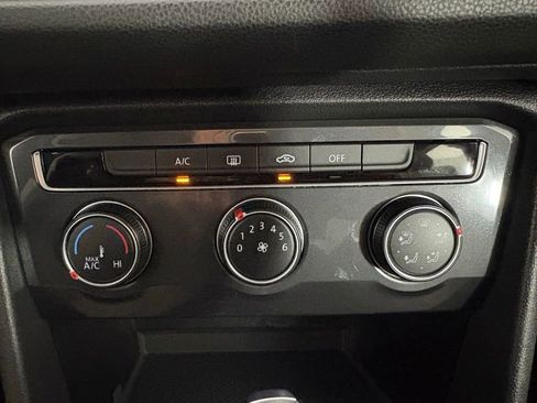 Used 2020 Volkswagen Tiguan S FWD image 25