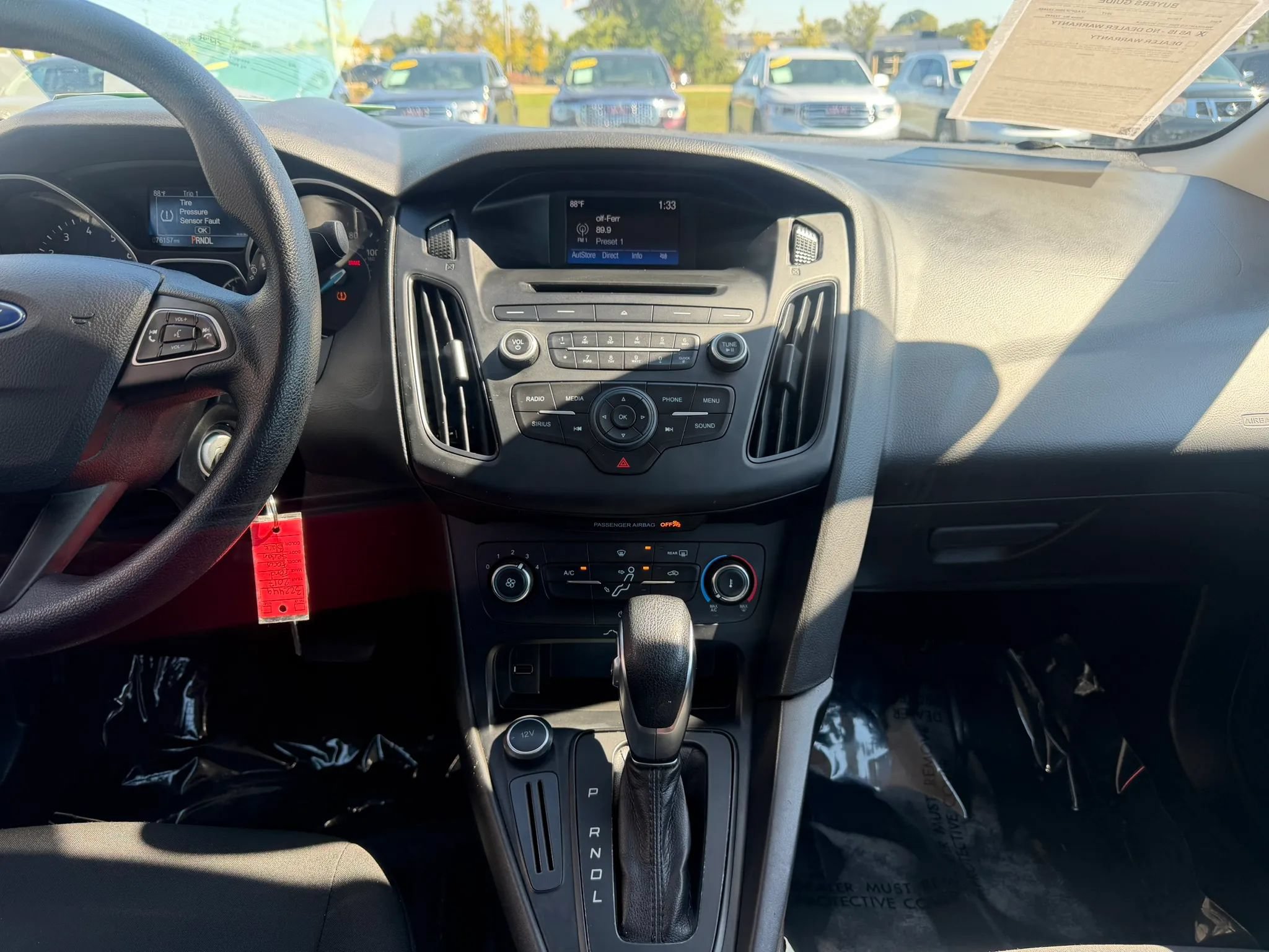 Used 2017 Ford Focus SE FWD image 26