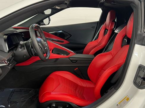 Used 2024 Chevrolet Corvette Stingray Preferred Cpe w/ Z51 Performance Package image 13