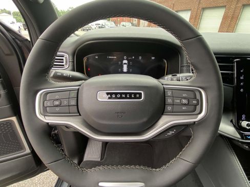 New 2025 Jeep Wagoneer L Series II w/ Convenience Group I image 20