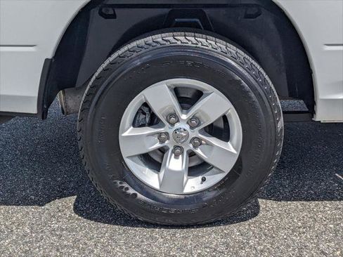 Certified 2022 RAM 1500 Classic SLT image 10