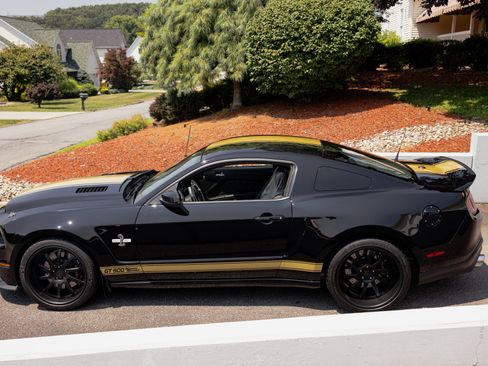 Used 2012 Ford Mustang Shelby GT500 w/ SVT Performance Pkg image 28