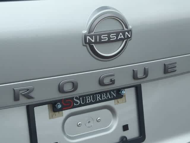 Used 2025 Nissan Rogue SV FWD image 13