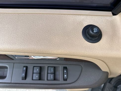 Used 2013 Ford F150 Lariat w/ Mid Equipment Group AWD/4WD image 31