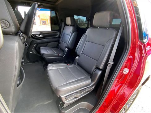 Used 2024 Chevrolet Tahoe Z71 w/ Luxury Package image 20