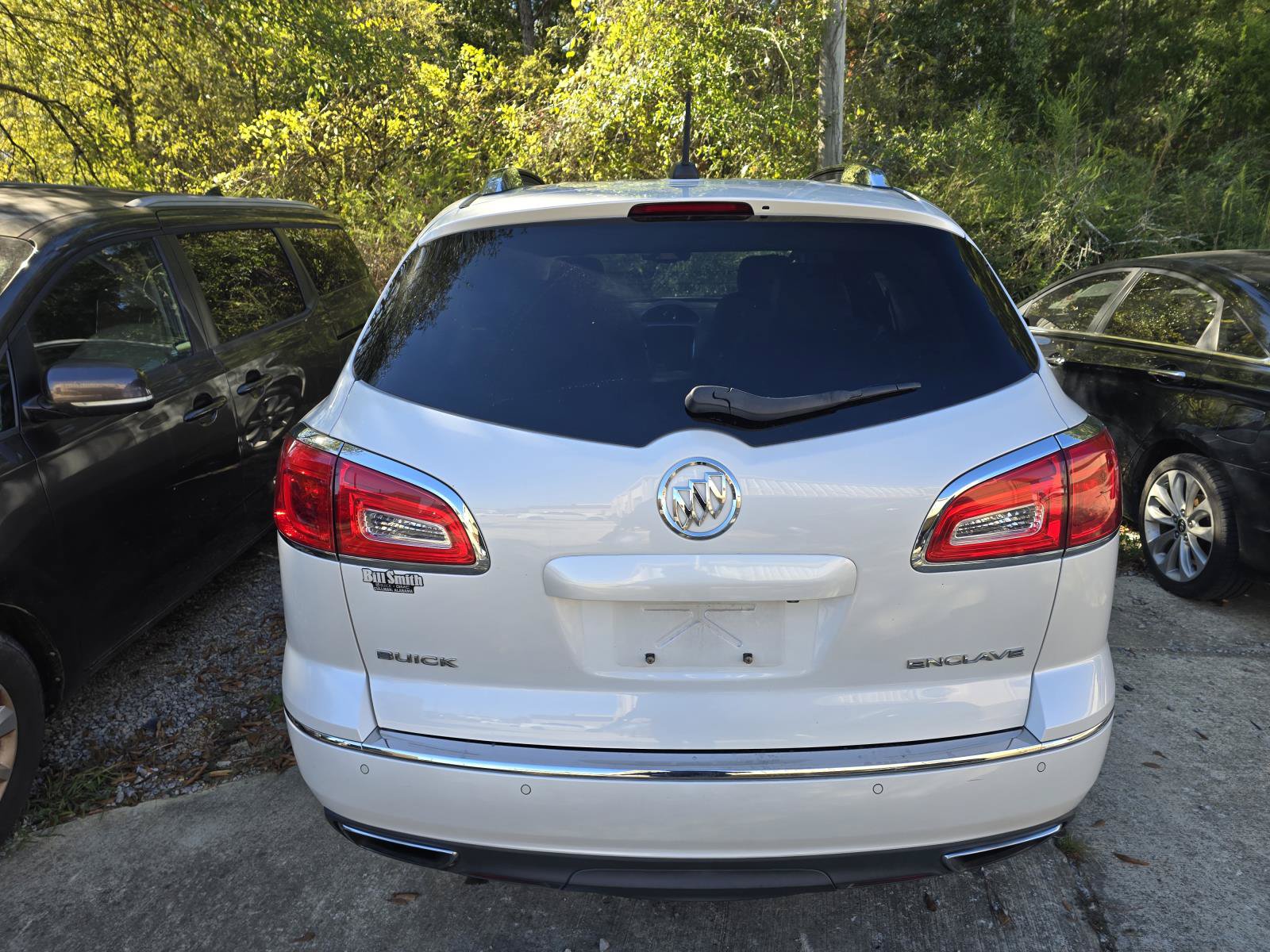 Used 2017 Buick Enclave Premium FWD image 3