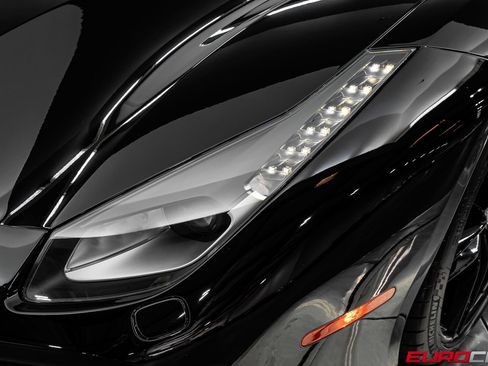 Used 2018 Ferrari 488 Spider RWD image 15