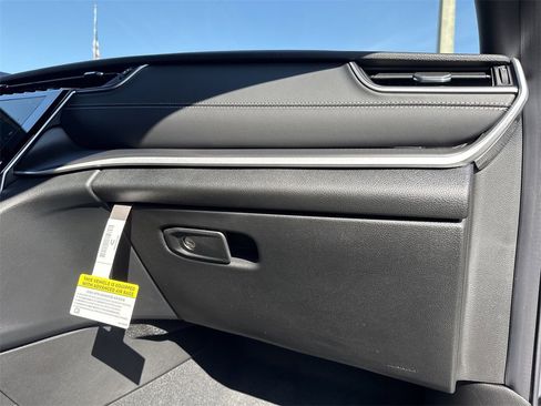 New 2025 Jeep Grand Cherokee Laredo image 31