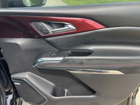 Used 2024 Chevrolet Traverse RS w/ LPO, Floor Liner Package AWD/4WD image 52