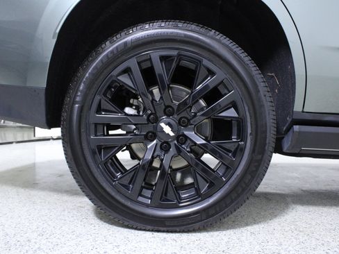 Used 2023 Chevrolet Tahoe High Country w/ Premium Package 2 image 8