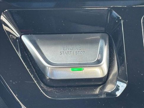 Used 2024 GMC Sierra 2500 AT4 w/ AT4 Preferred Package image 13