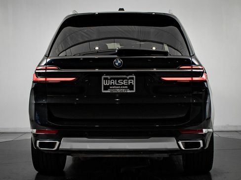 Used 2024 BMW X7 xDrive40i image 7