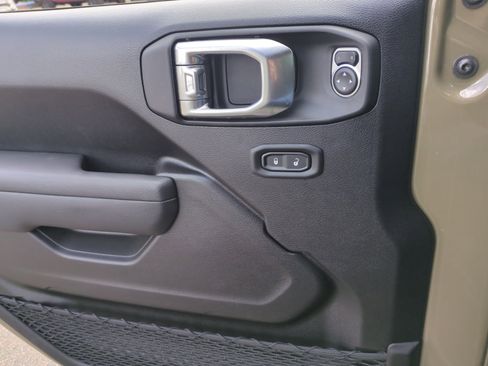 New 2026 Jeep Gladiator Mojave image 13