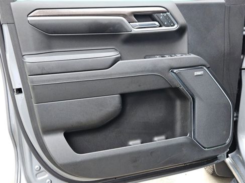 Used 2024 Chevrolet Silverado 1500 LTZ w/ LTZ Premium Package image 7