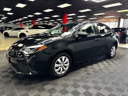 Used 2016 Toyota Corolla LE FWD image 8