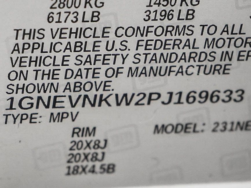 Used 2023 Chevrolet Traverse High Country w/ LPO, Floor Liner Package AWD/4WD image 31