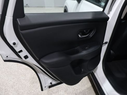 Used 2024 Honda HR-V LX image 18