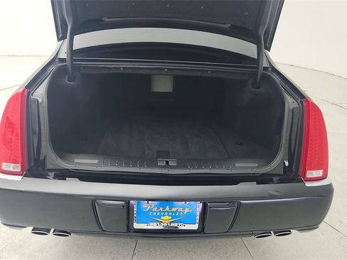 Used 2011 Cadillac DTS image 33