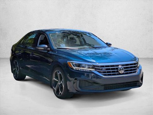 Used 2020 Volkswagen Passat 2.0T R-Line FWD image 3