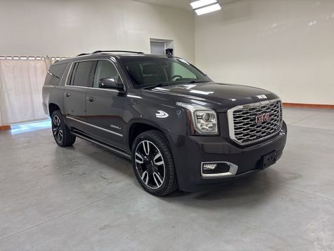 Used 2018 GMC Yukon XL Denali w/ Open Road Package image 2