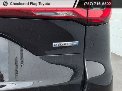 Used 2024 MAZDA CX-90 Plug-In Hybrid w/ Premium Plus image 18