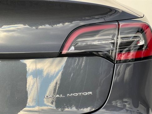 Used 2018 Tesla Model 3 Long Range image 25