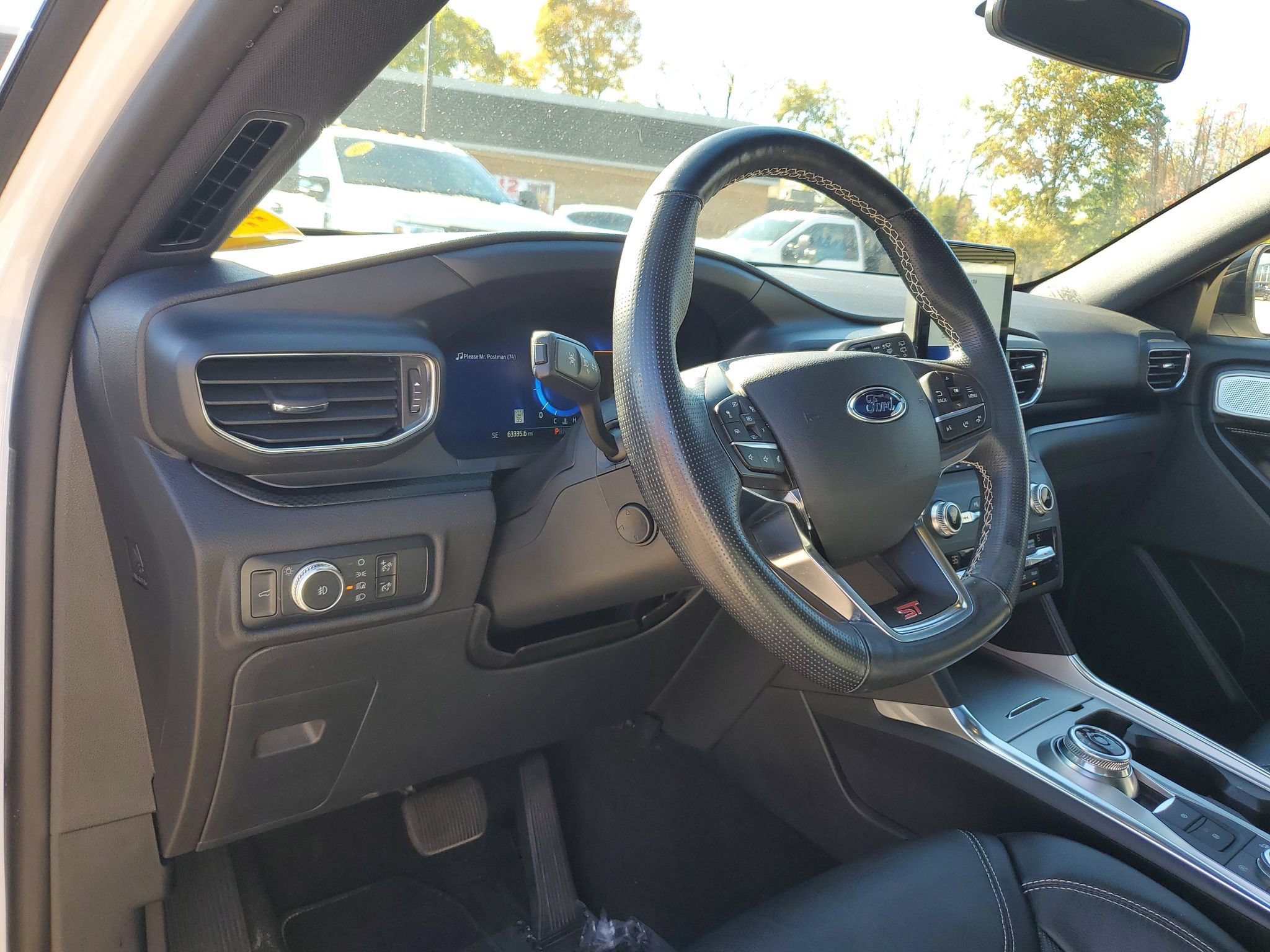 Used 2020 Ford Explorer ST w/ Premium Technology Package AWD/4WD image 17