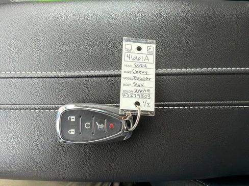 Used 2024 Chevrolet Blazer LT w/ Convenience Package FWD image 36