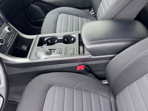 Certified 2024 Ford Edge SE image 16