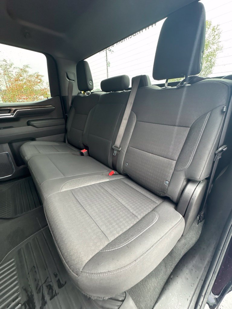 Used 2025 Chevrolet Silverado 1500 LT AWD/4WD image 27
