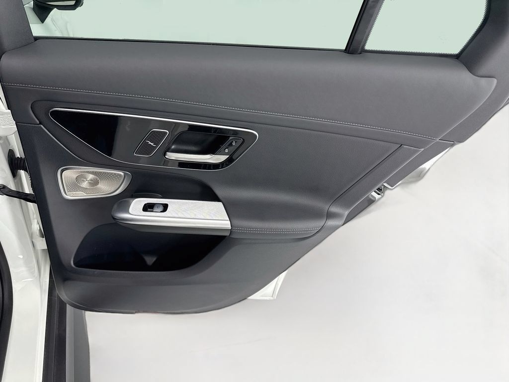 Certified 2026 Mercedes-Benz GLC 300 4MATIC image 26