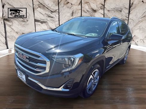 Used 2018 GMC Terrain SLT w/ Preferred Package AWD/4WD image 3