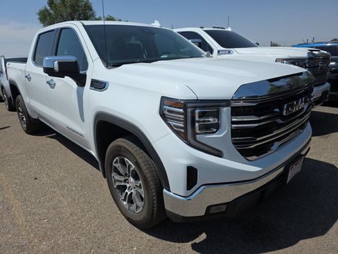 Used 2026 GMC Sierra 1500 SLT AWD/4WD image 4
