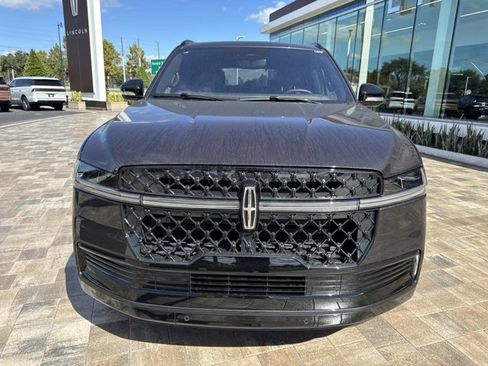 New 2025 Lincoln Navigator Reserve w/ Jet Appearance Package image 6