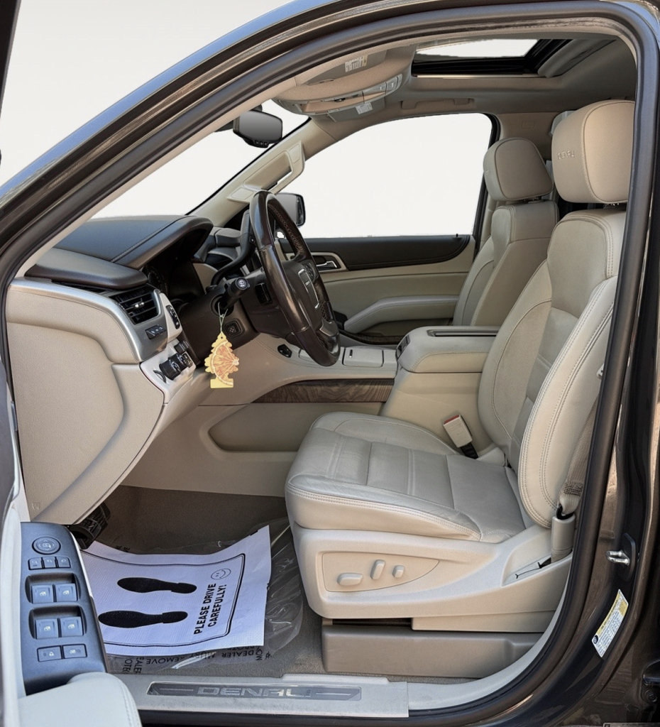 Used 2020 GMC Yukon XL Denali AWD/4WD image 12