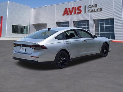Used 2025 Honda Accord SE image 6