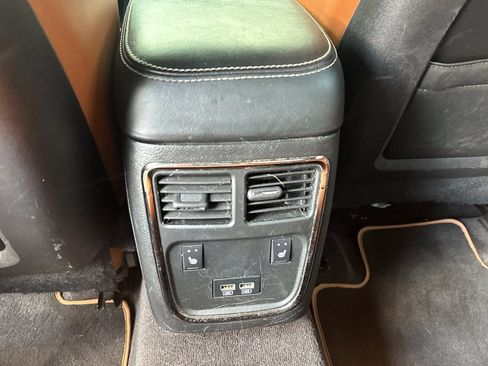 Used 2018 Dodge Charger SRT Hellcat w/ Harman/Kardon Audio Group RWD image 24