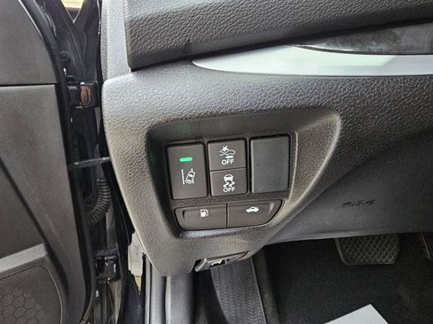 Used 2018 Acura TLX w/ Technology Package FWD image 34