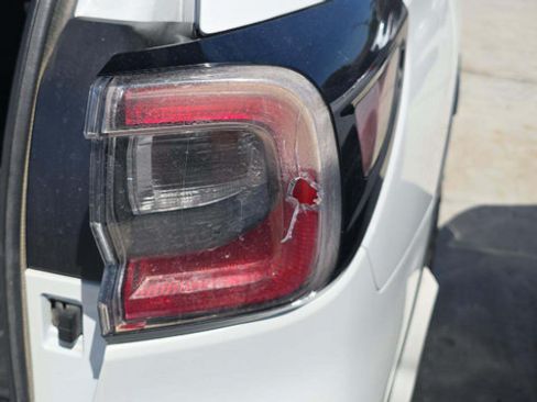 Used 2021 Subaru Outback Premium AWD/4WD image 11