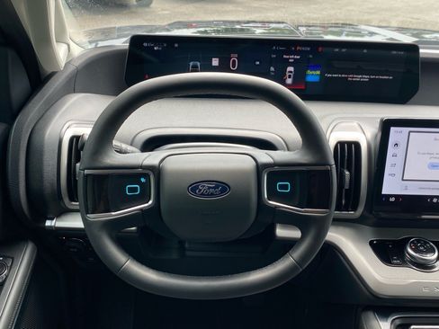 Certified 2026 Ford Expedition Max Active AWD/4WD image 8