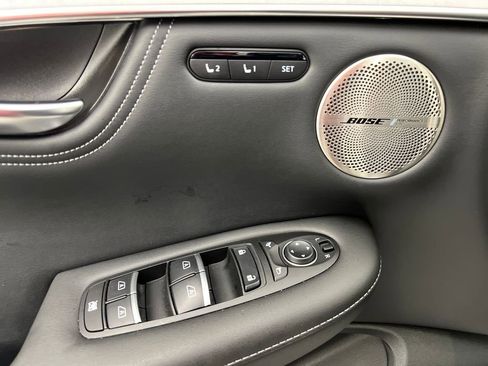 Used 2023 INFINITI QX50 Sensory w/ Accent Package FWD image 12