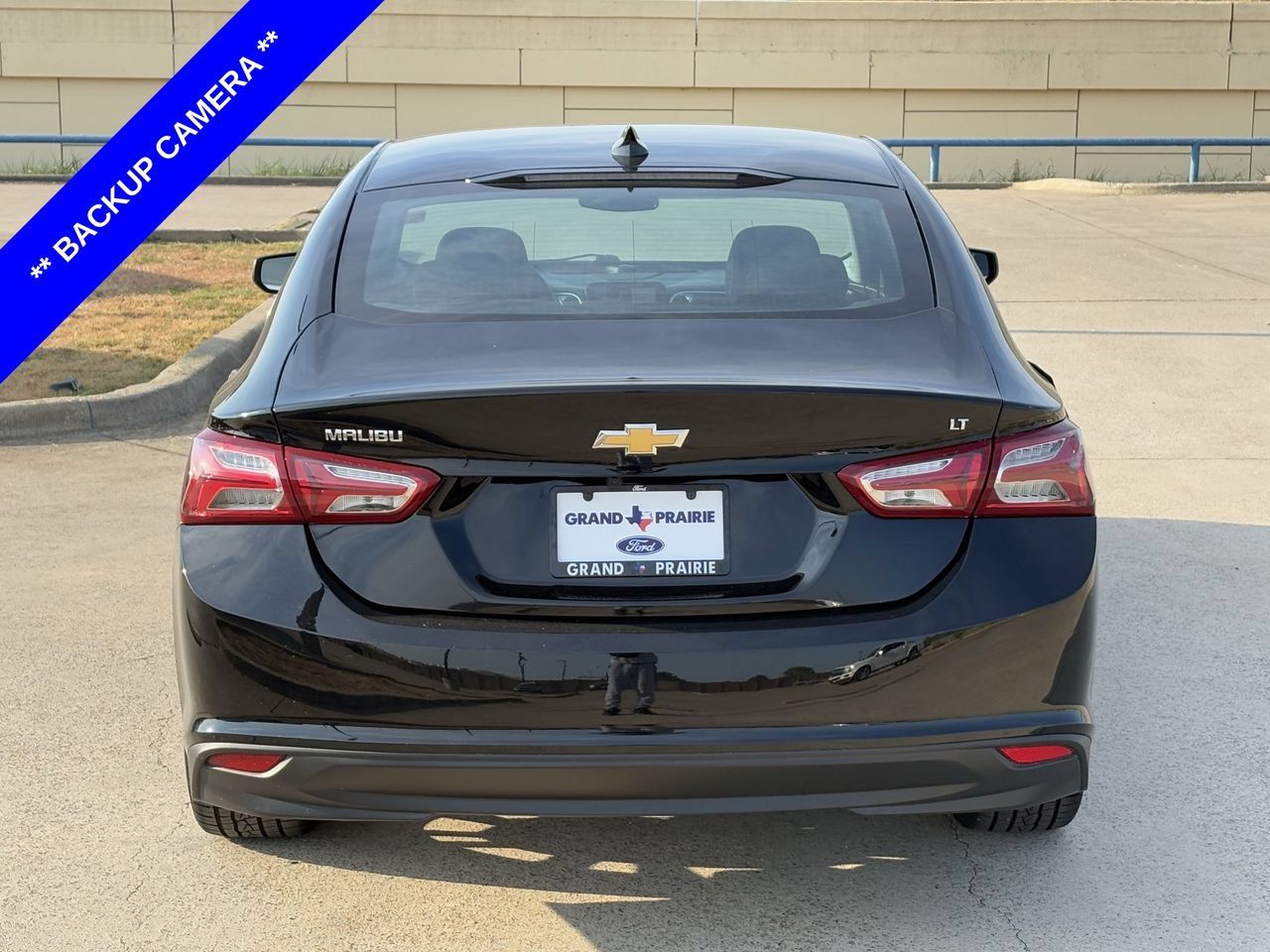 Used 2023 Chevrolet Malibu LT FWD image 7