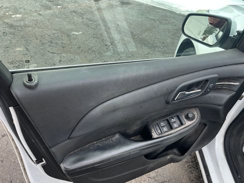 Used 2016 Chevrolet Malibu LT image 20