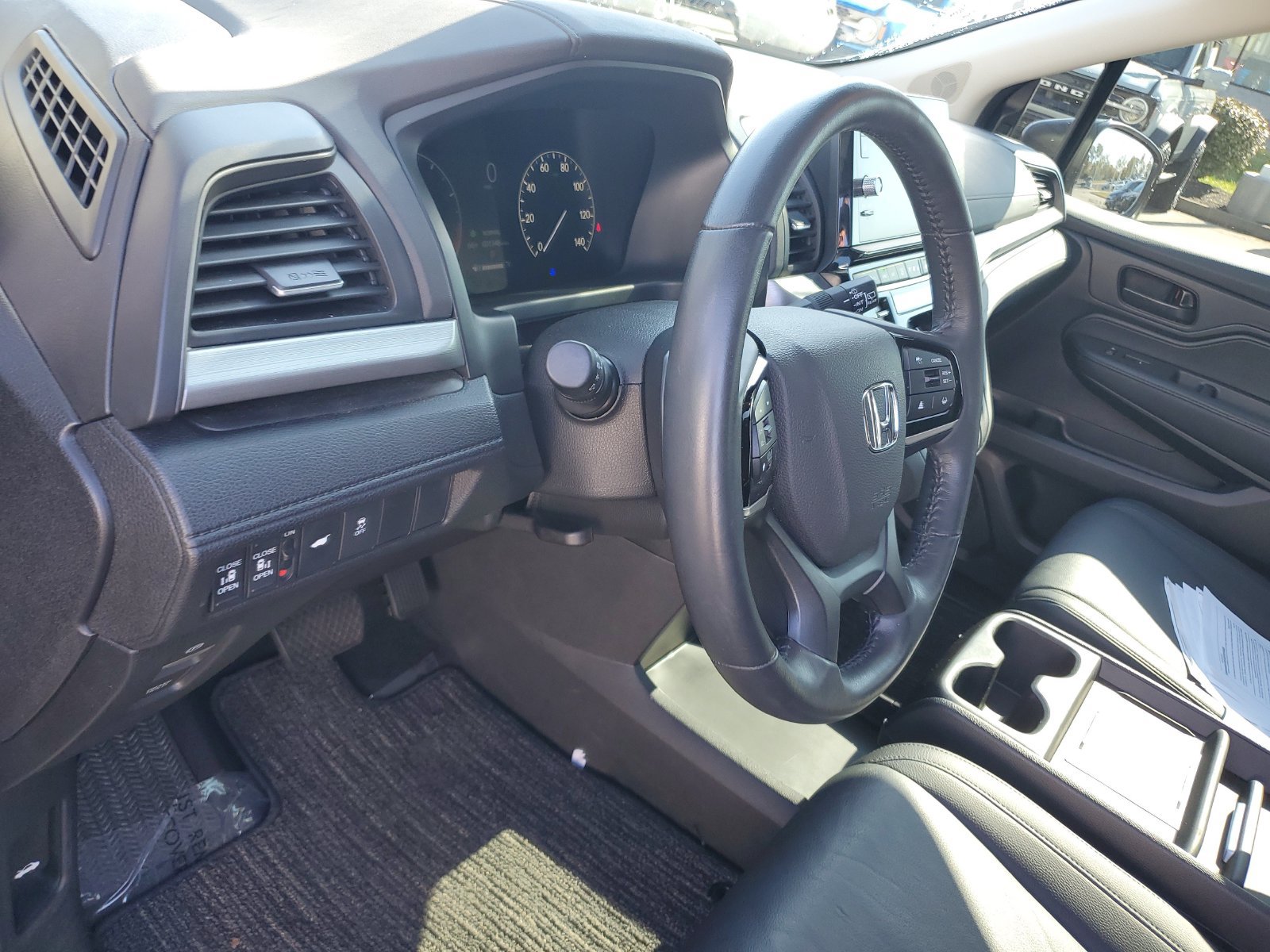 Used 2025 Honda Odyssey EX-L image 19