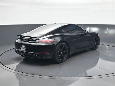 Used 2018 Porsche 718 Cayman image 7