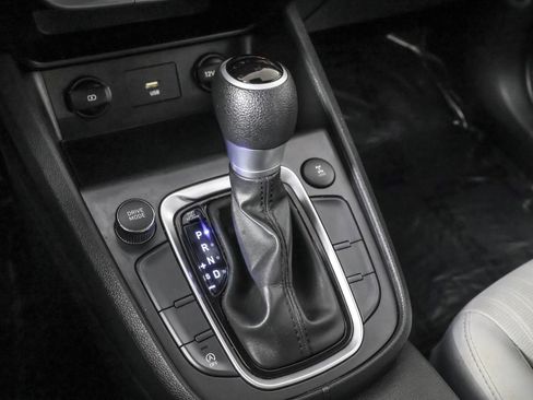 Used 2023 Hyundai Kona SEL image 31