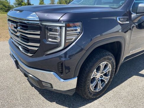 Used 2025 GMC Sierra 1500 SLT AWD/4WD image 11